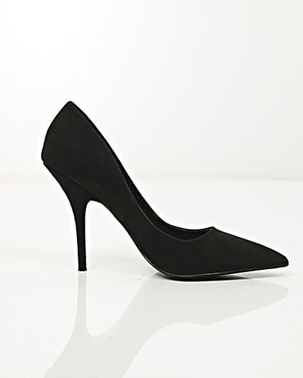 360 degree animation of product Black pointed toe court shoes frame-9