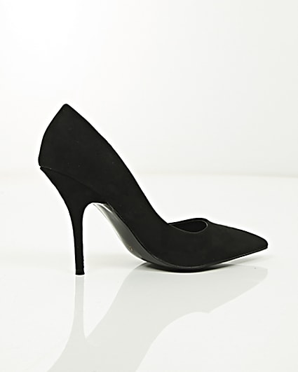 360 degree animation of product Black pointed toe court shoes frame-11