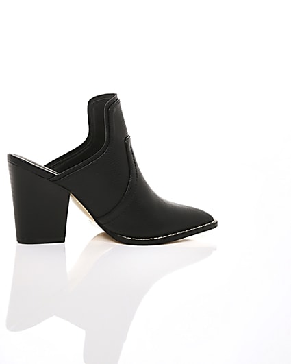 360 degree animation of product Black pointed toe western mules frame-11