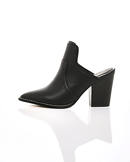 360 degree animation of product Black pointed toe western mules frame-22