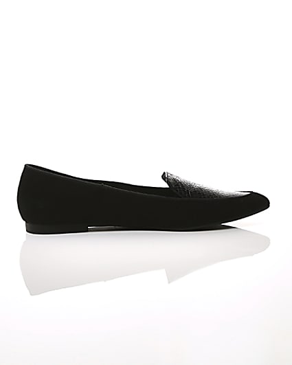 360 degree animation of product Black pointed toe wide fit loafers frame-10