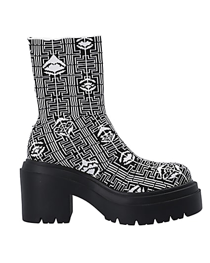 360 degree animation of product Black print ankle sock boots frame-15