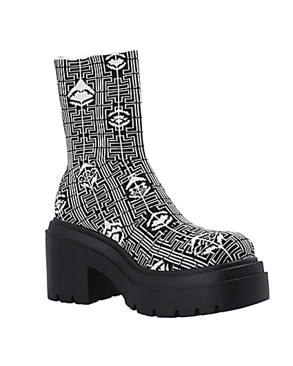 360 degree animation of product Black print ankle sock boots frame-17