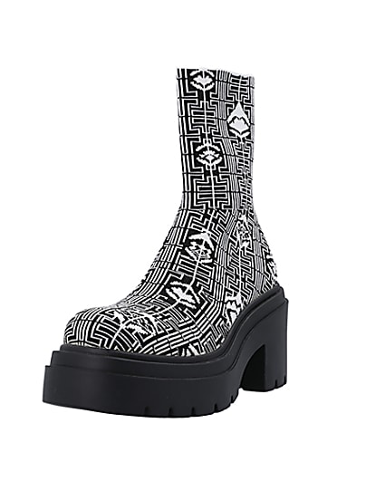 360 degree animation of product Black print ankle sock boots frame-23