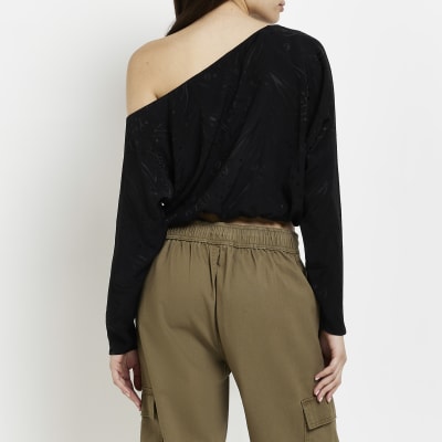 Black print satin cropped top