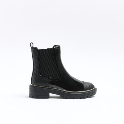 Black studded chelsea hot sale boots river island