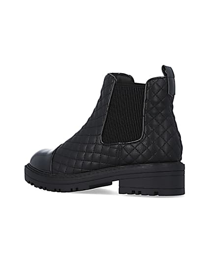 360 degree animation of product Black quilted chelsea boots frame-5