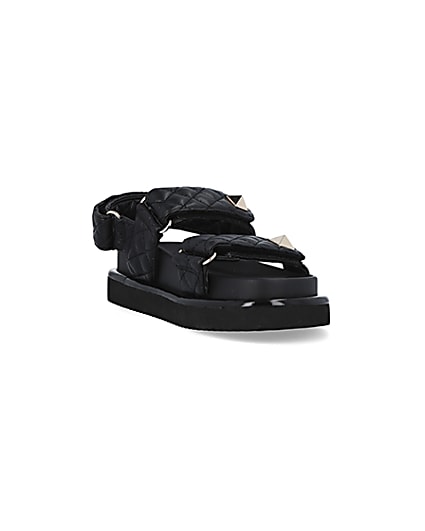 360 degree animation of product Black quilted chunky sandals frame-19