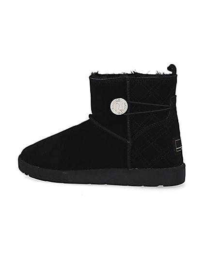 360 degree animation of product Black quilted faux fur lined boots frame-4
