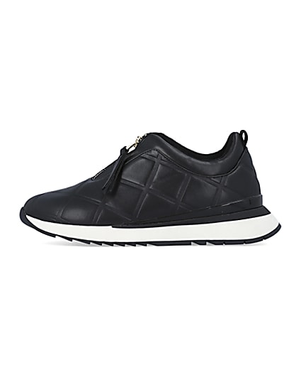 360 degree animation of product Black quilted front zip trainers frame-3