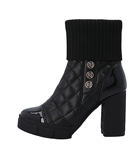 360 degree animation of product Black quilted heeled ankle boot frame-3