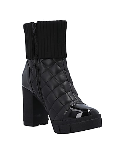 360 degree animation of product Black quilted heeled ankle boot frame-18