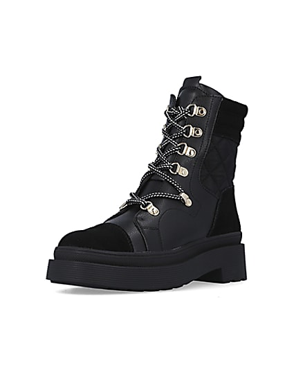 360 degree animation of product Black quilted hiker boots frame-0
