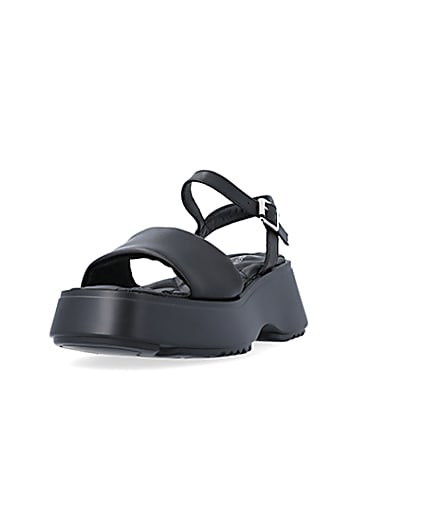 360 degree animation of product Black quilted platform sandals frame-23