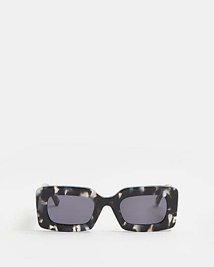 Black rectangular frame sunglasses
