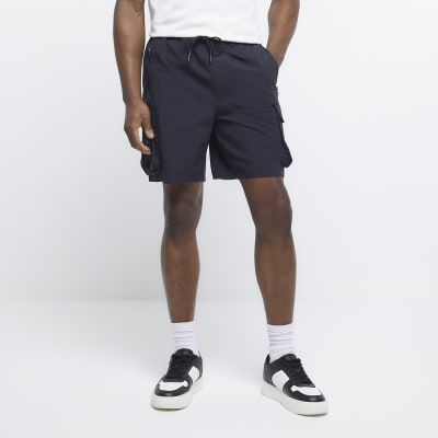 Black regular fit cargo shorts River Island