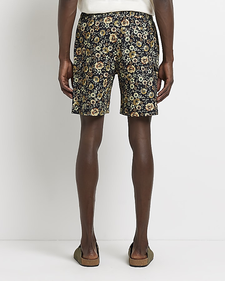 Black Regular fit Floral Shorts
