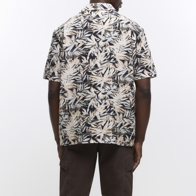 Black regular fit leaf print shirt