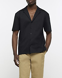 Black regular fit revere v-neck shirt