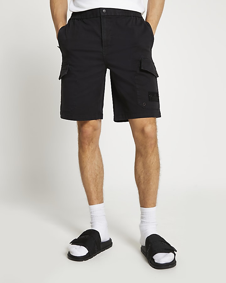 Black regular fit twill cargo shorts