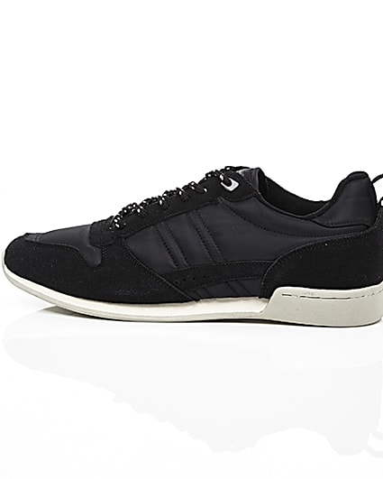 360 degree animation of product Black retro runner trainers frame-21