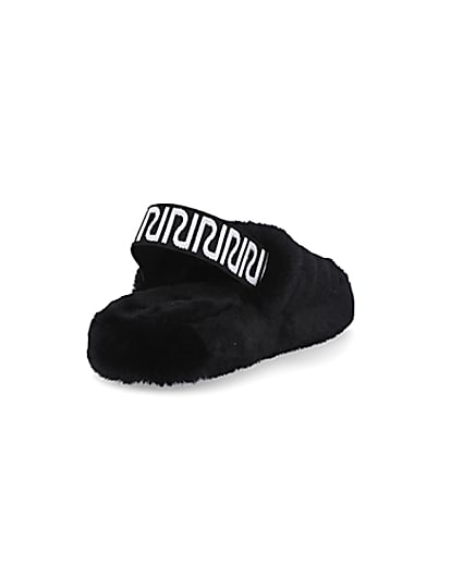 360 degree animation of product Black RI branded faux fur slippers frame-11