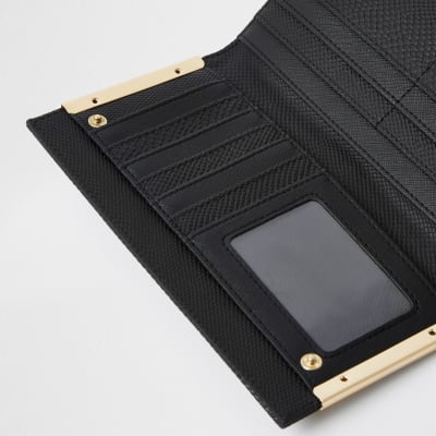 Black RI embossed patent foldout purse