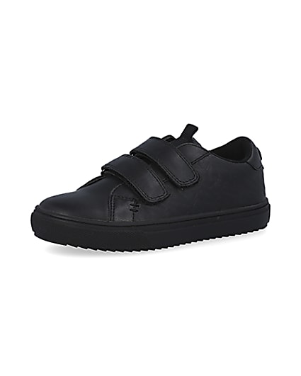 360 degree animation of product Black RI embossed trainers frame-1
