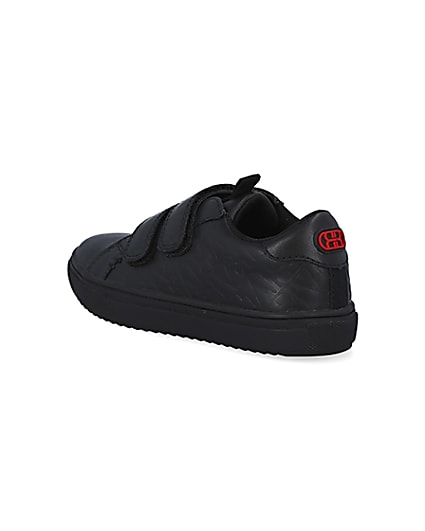 360 degree animation of product Black RI embossed trainers frame-6