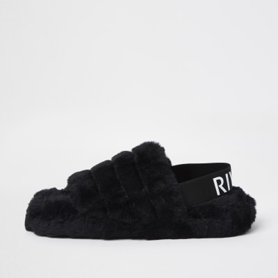 Black RI faux fur slippers | River Island