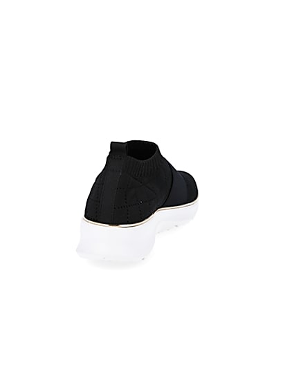360 degree animation of product Black RI knitted runner trainers frame-10