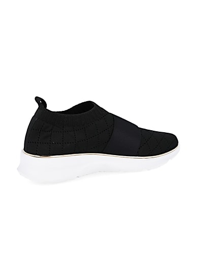 360 degree animation of product Black RI knitted runner trainers frame-13