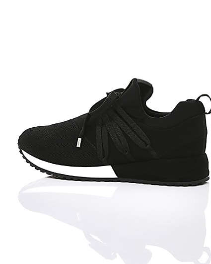 360 degree animation of product Black RI lace up runner trainers frame-20