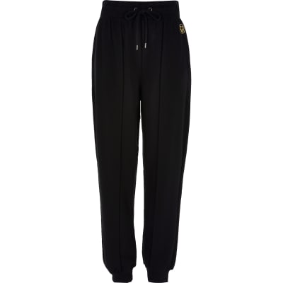 Black RI logo seam detail joggers
