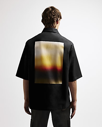 Black RI Studio Regular fit back print shirt