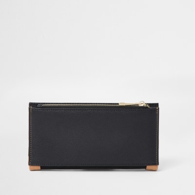 Black 'River' metal corner purse