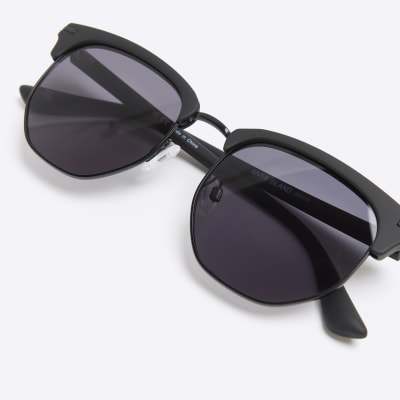 Black rubber frame square sunglasses