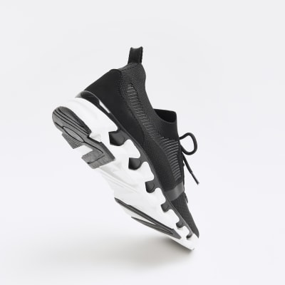 Black runner shoes