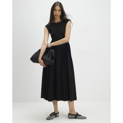 Black Short Sleeve Contoured Midi Dress