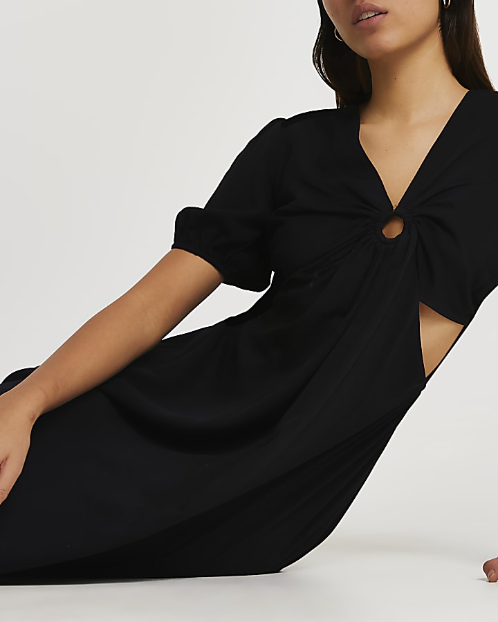 Black short sleeve cut out midi dress