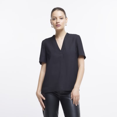 Black short sleeve top