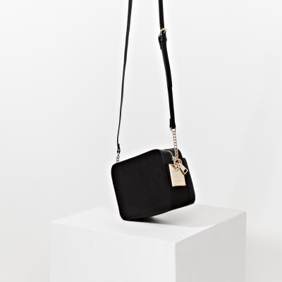 Black side chain boxy cross body handbag