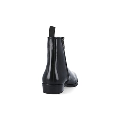 360 degree animation of product Black side zip boots frame-10