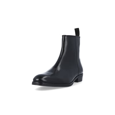 360 degree animation of product Black side zip boots frame-23
