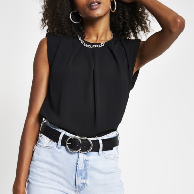 Shoulder pad sleeveless top hotsell