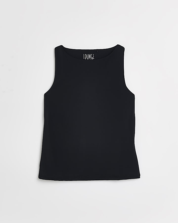 Black sleeveless tank top