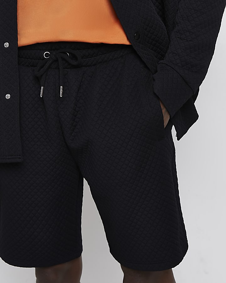 Black Slim fit quilted Shorts