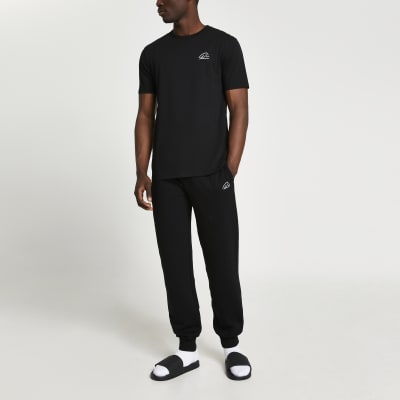 t shirt and joggers set