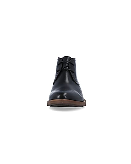 360 degree animation of product Black Smart Leather Chukka Boot frame-21