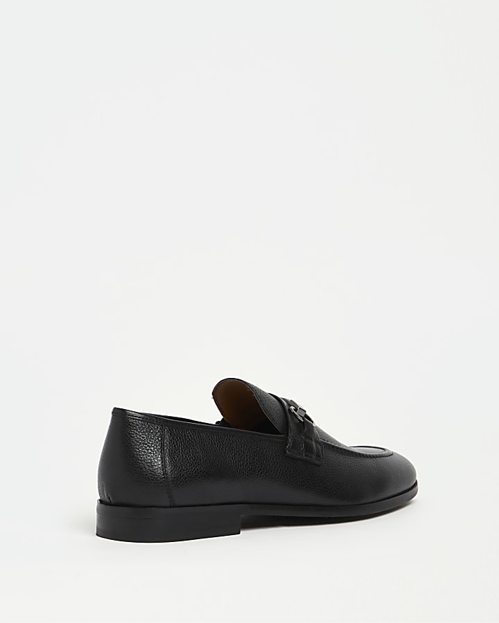 Black snaffle detail leather loafers